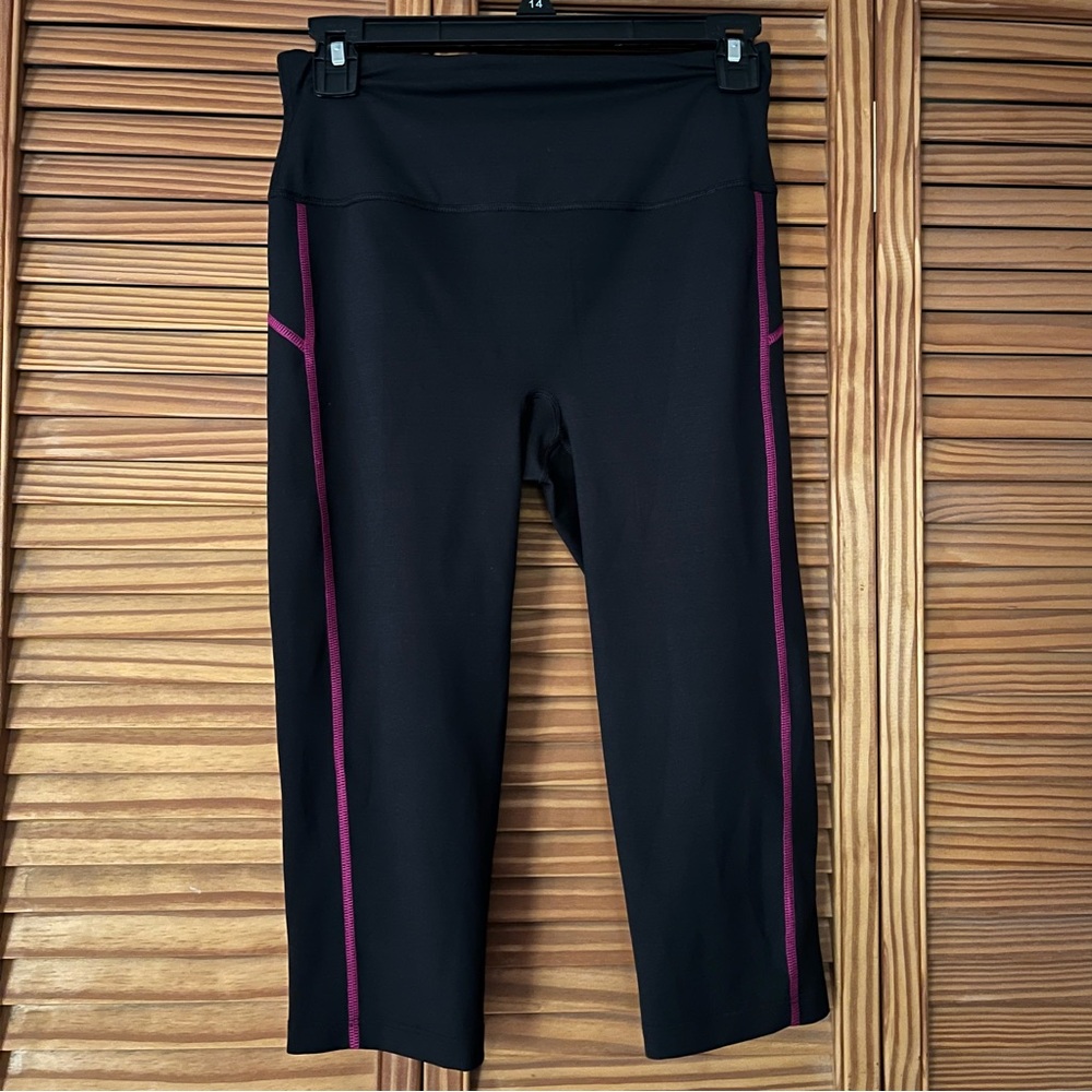 Spanx Black‎ Active Compression Crop Leggings Size Medium